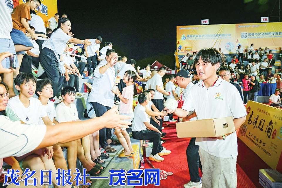 吴昊, 观众, KbzV