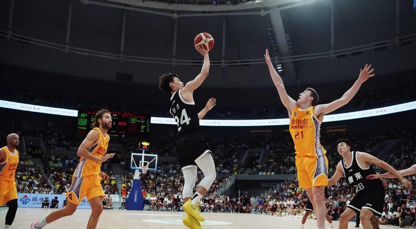 依然是很硬 依然是很硬