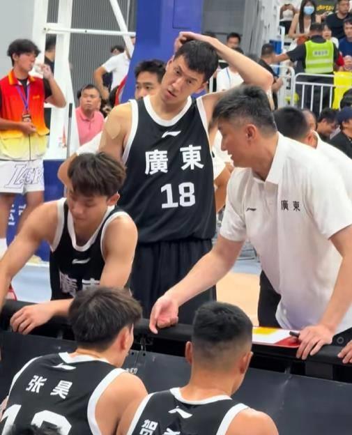 赢澳洲球队, 徐杰 赢澳洲球队, 徐杰