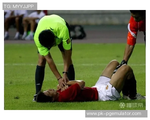 从绿茵场到解说席 球星退役后如何走上足球解说之路